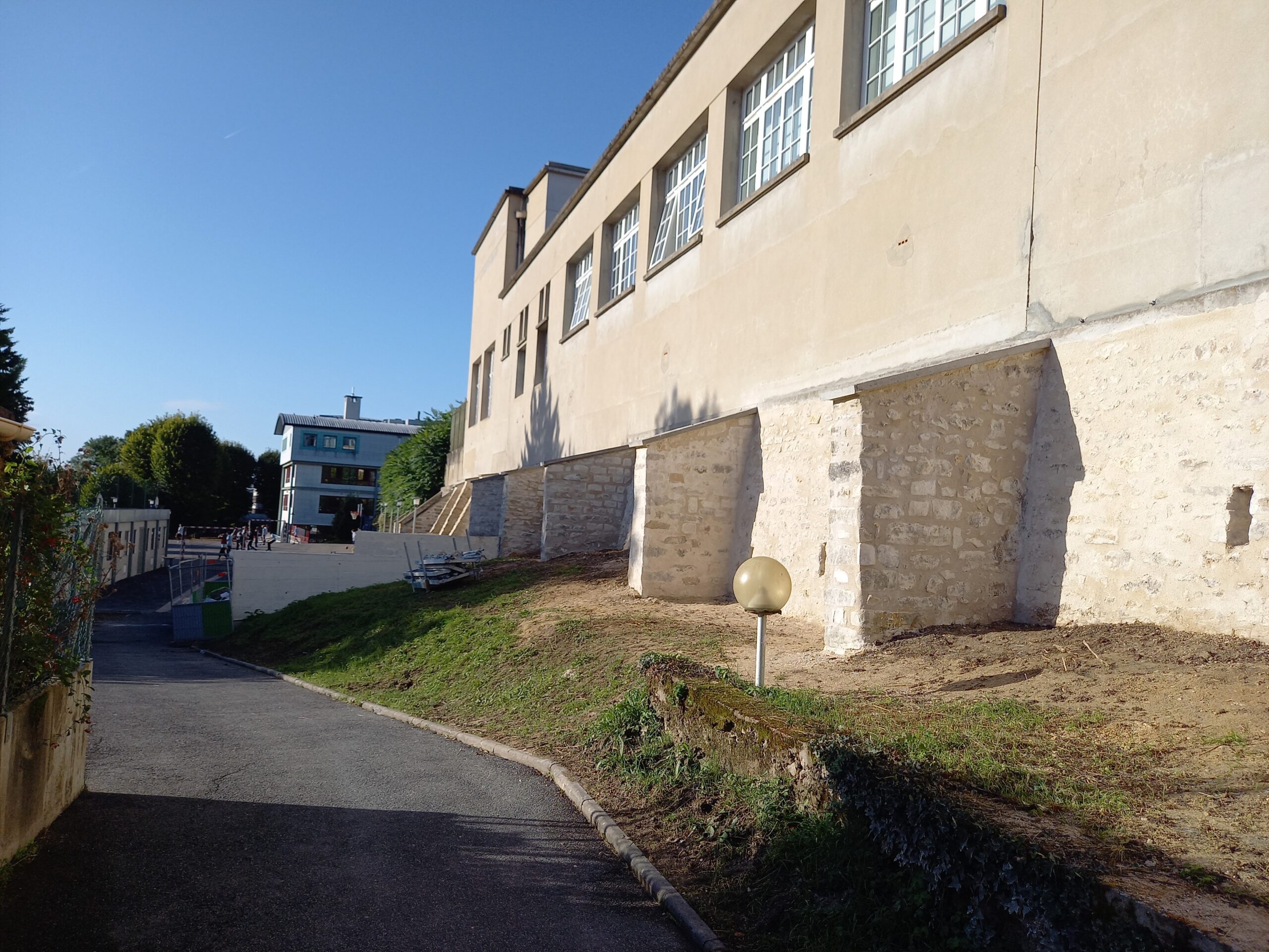 Groupe Scolaire Pasteur – 77000 Melun