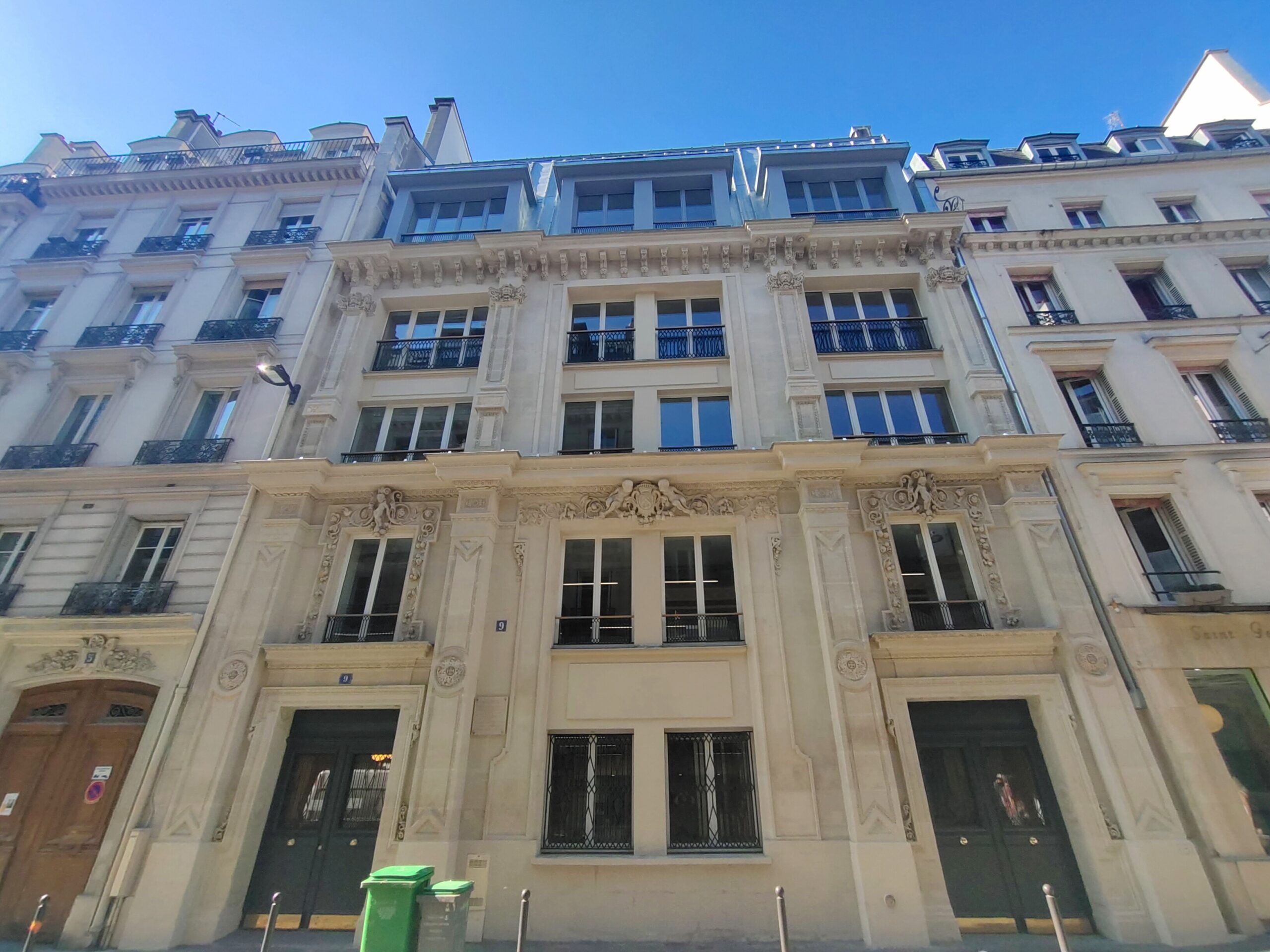 9 rue Victor Massé – 75009 Paris