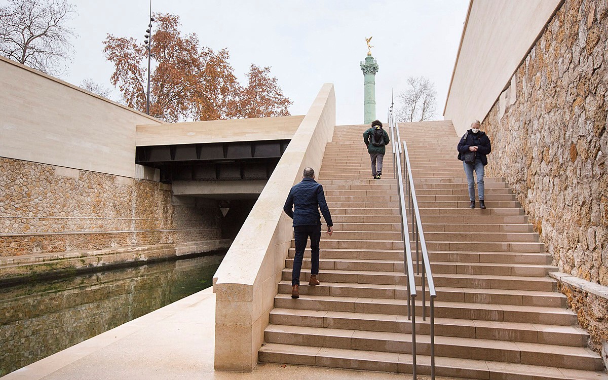 Port de l’Arsenal / Place de la Bastille – 75004 Paris